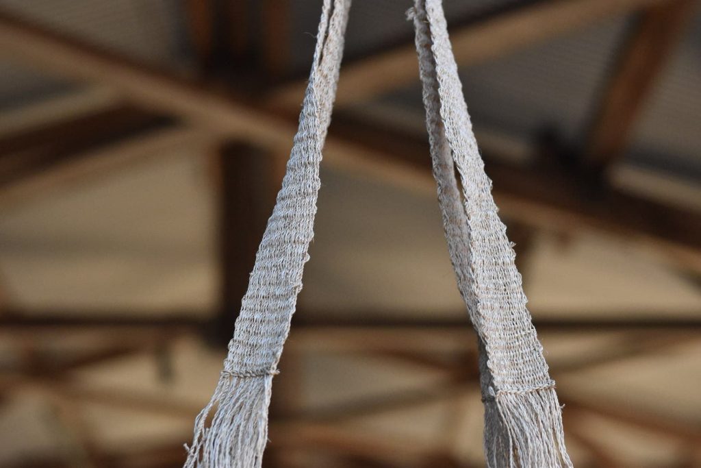 葛のトートバッグ。ナチュラルカラー