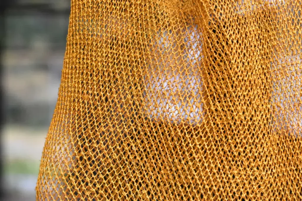 黄色の葛バッグ